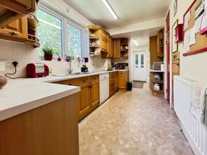 Photo 33- click for photo gallery